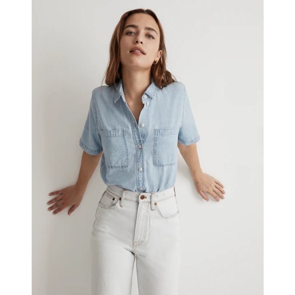 Madewell Denim Camp Shirt in Smithley Wash